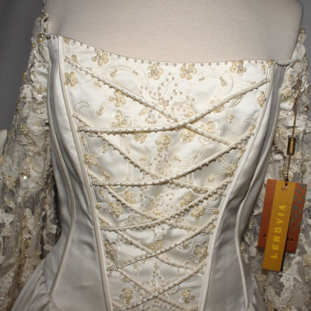 Lenovia#9513 Victorian Style Heavy Satin Bridal Gown-Size 12-LIGHT GOLD-NWT - Picture 11 of 13